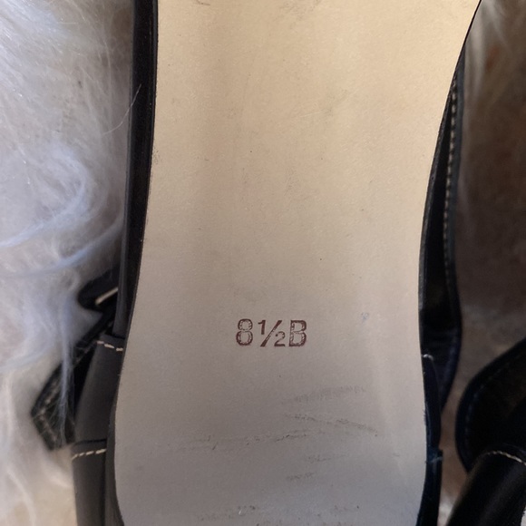 Talbots Black Leather Sandals, Size 8.5B - Picture 13 of 13